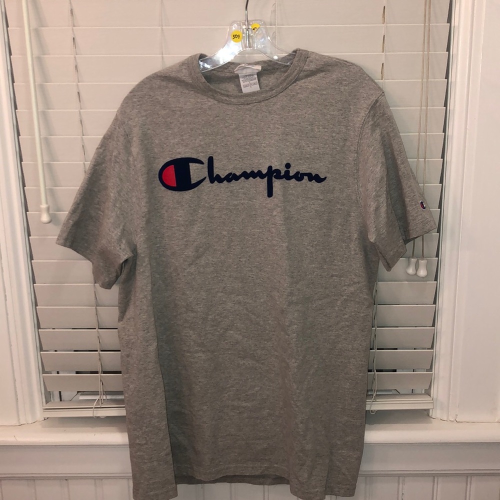 Champion t-shirt